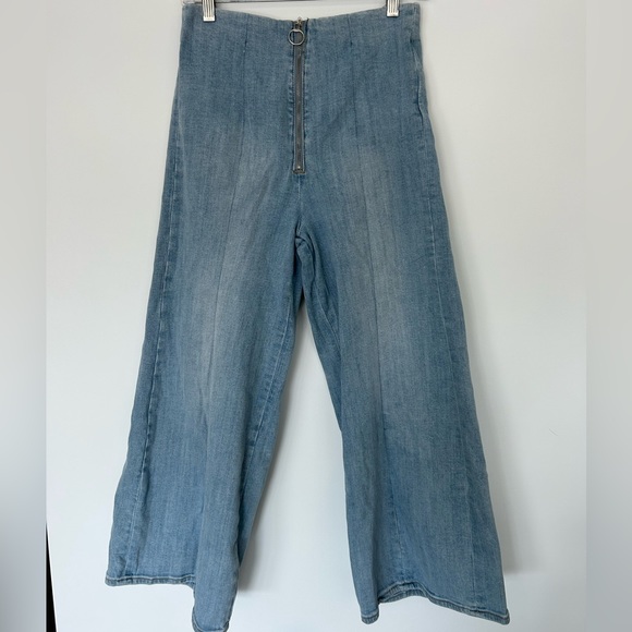 Forever 21 Denim - Forever 21 High Waisted Wide Leg Light Jeans Size 26